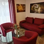 Apartment Gaestehaus Staudenschloss *