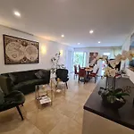 Apartment Gaestehaus Staudenschloss Mickhausen