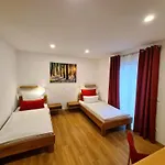 Apartment Gaestehaus Staudenschloss