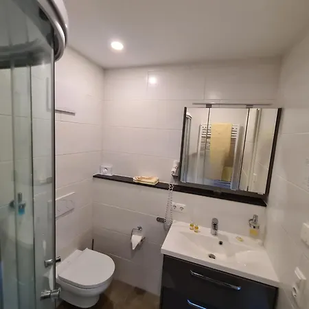 Apartment Gaestehaus Staudenschloss Mickhausen