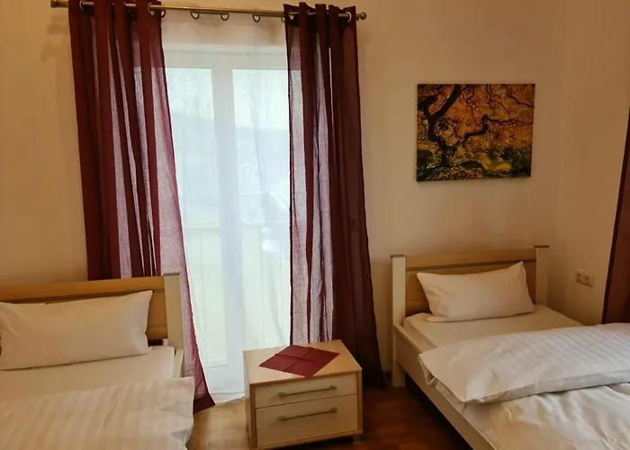 Апартаменты Gaestehaus Staudenschloss *